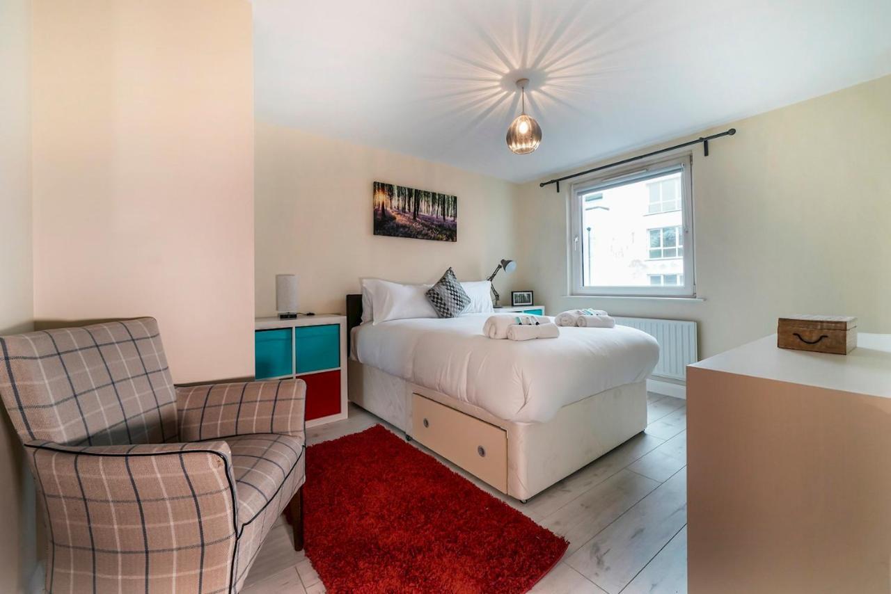 1 Bd Apt In Historical W Belfast Close To Centre Extérieur photo